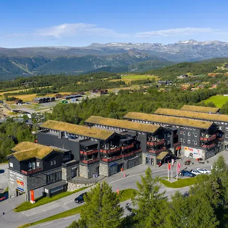 Apartment Stor Med 4 Soverom Og 2 Bad *