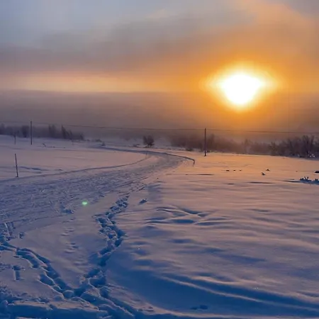 Stor Med 4 Soverom Og 2 Bad *